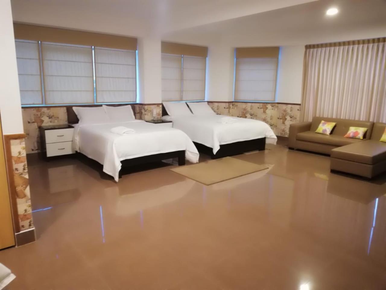 Hotel Costa Riviera Mala Eksteriør billede